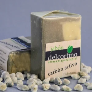 Jabón de carbón activo
